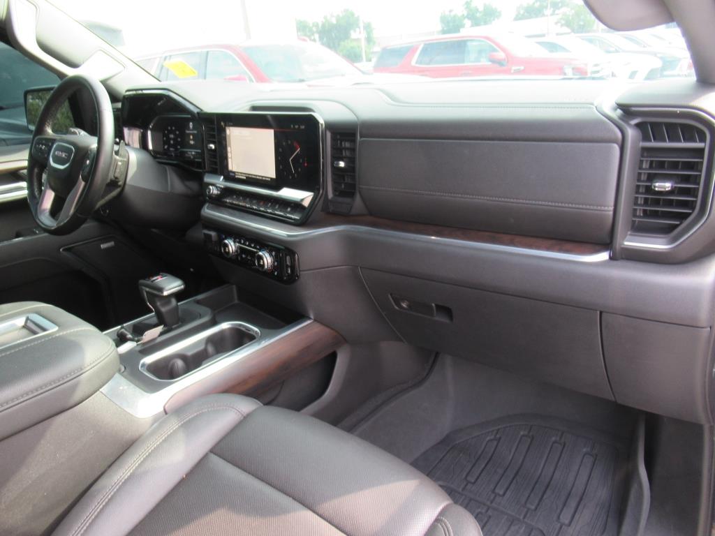 2022 Gmc Sierra 1500 SLT photo 11