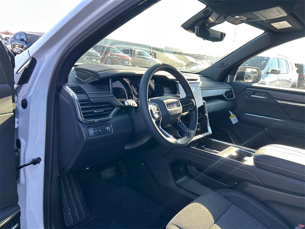 2026 GMC ACADIA - Image 17