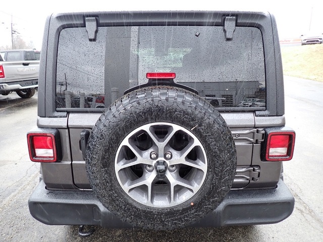 2025 Jeep Wrangler Sport S photo 4
