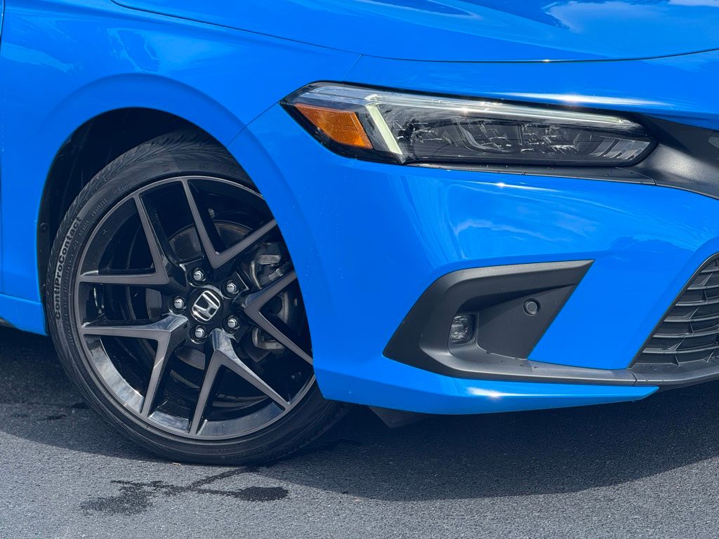 2023 Honda Civic Sport Touring Hatchback photo 4