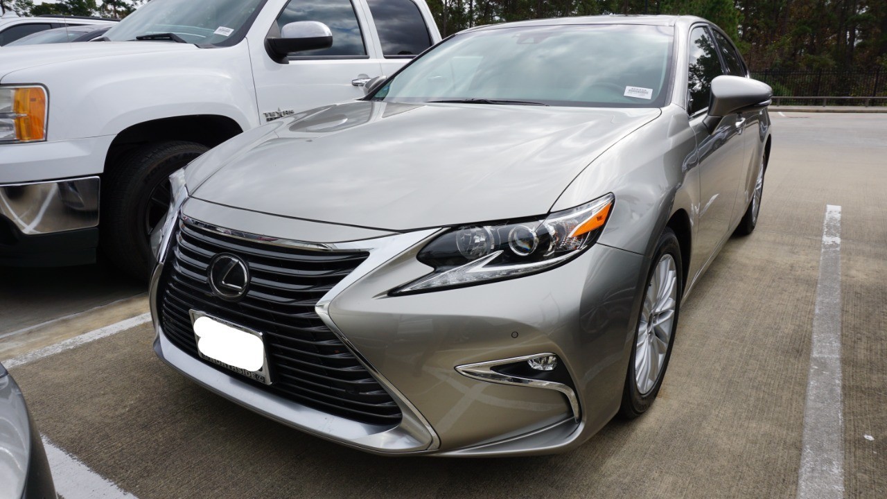 2005 Lexus ES 330's photo