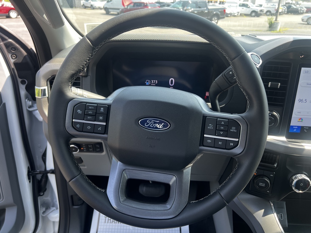 2025 Ford F-150 XLT photo 8