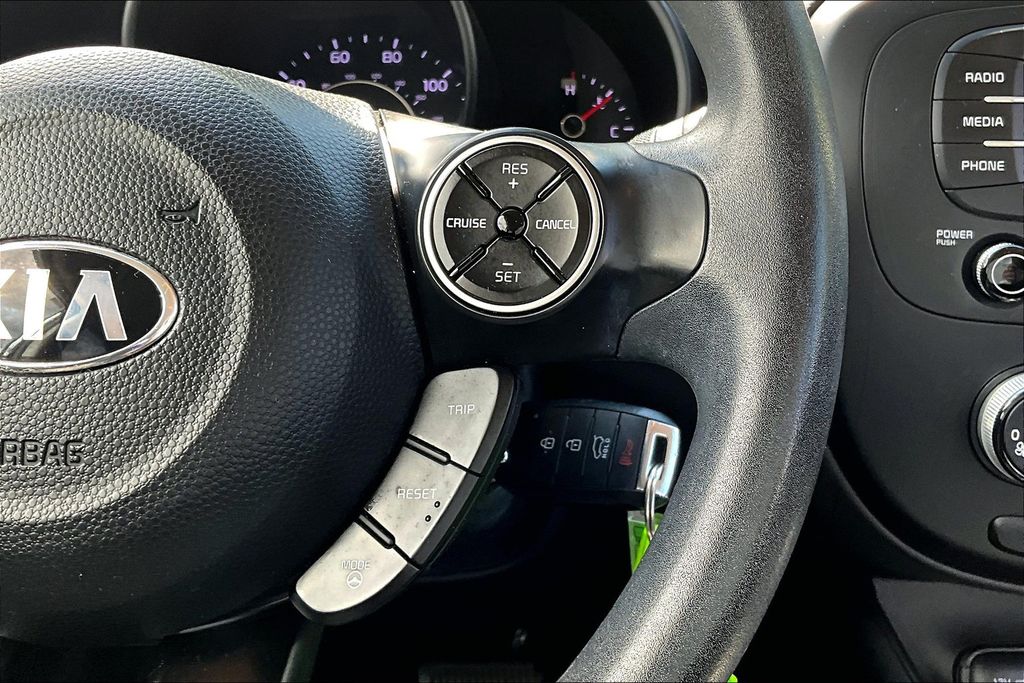 2016 Kia Soul Plus photo 9