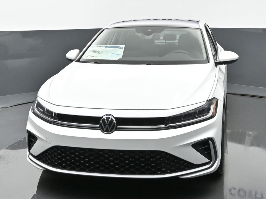 2025 Volkswagen Jetta 1.5T SE photo 3
