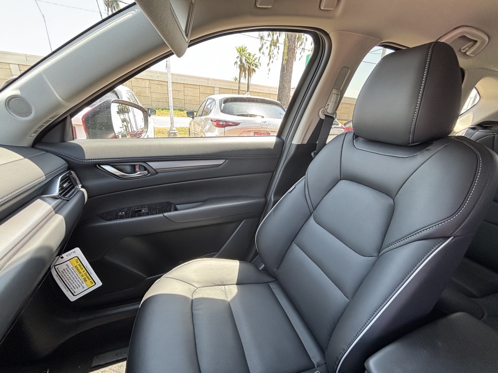 2025 Mazda CX-5 2.5 Select photo 14