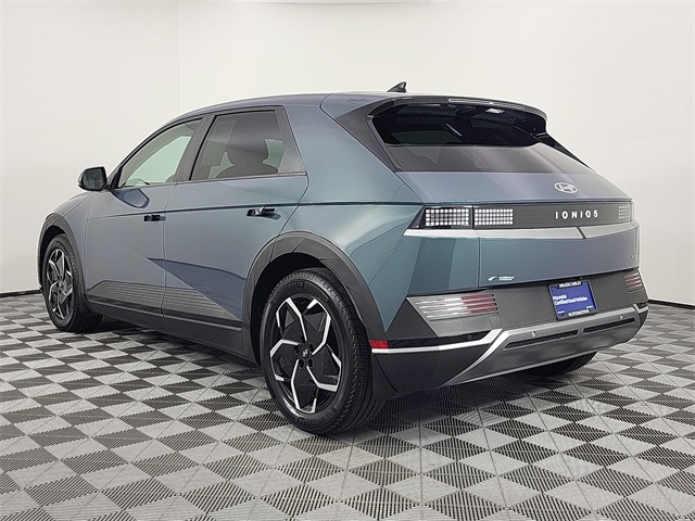 2024 Hyundai Ioniq 5 SEL photo 3