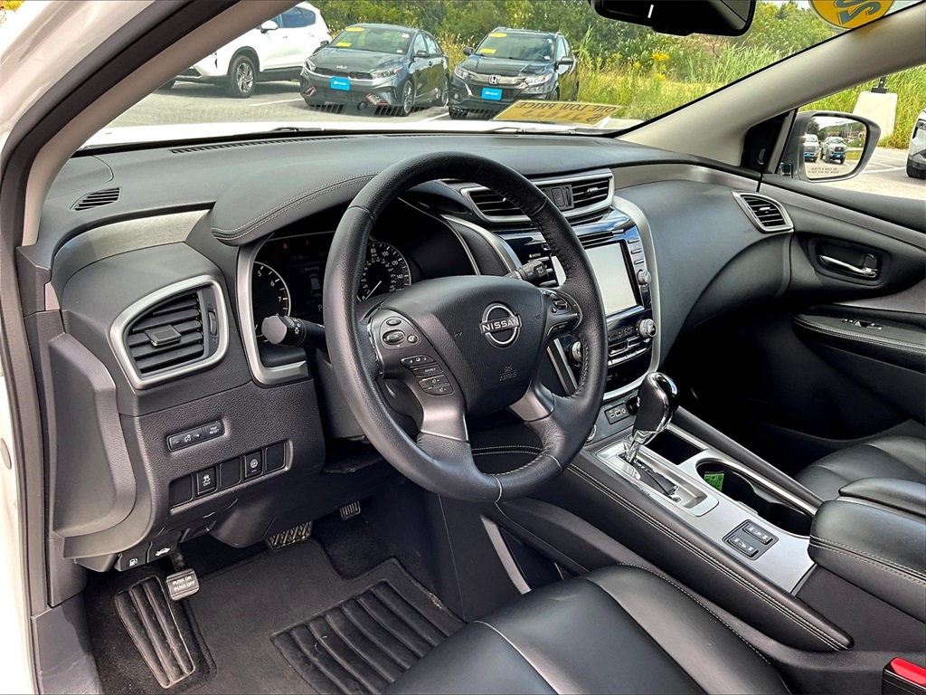 2023 Nissan Murano SV photo 8
