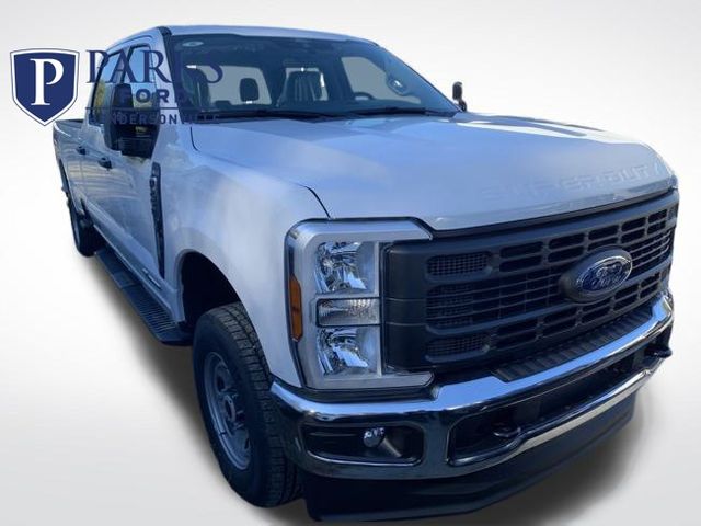 2026 Ford F-250 Super Duty XL's photo