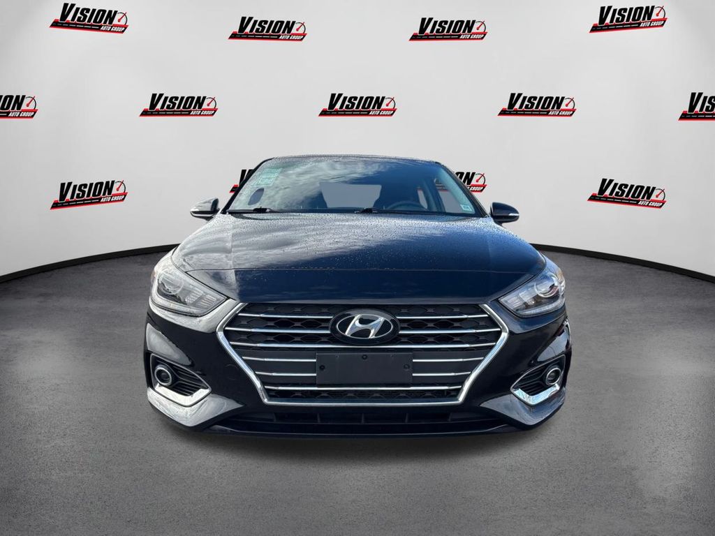 2022 Hyundai Accent Limited photo 2