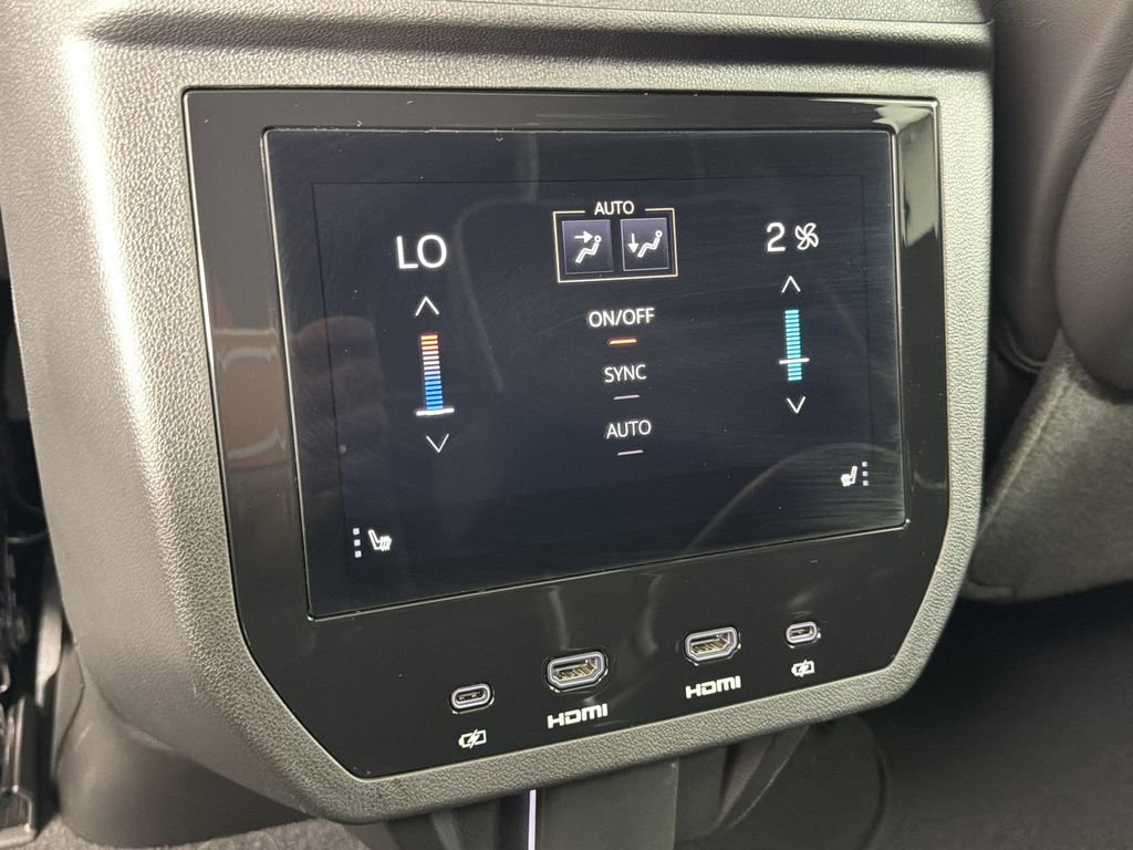 2025 Gmc Yukon AT4 Ultimate photo 25