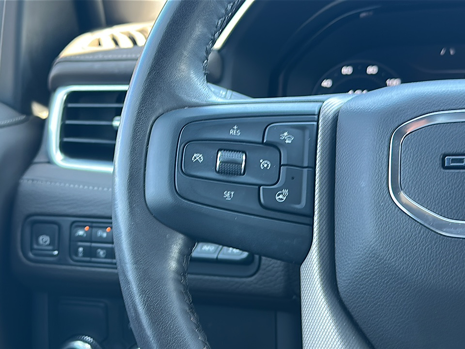 2022 Gmc Yukon Denali photo 10