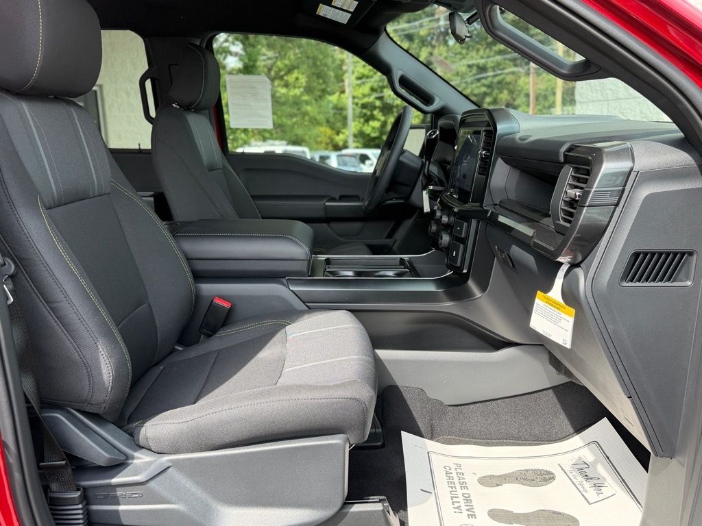 2025 Ford F-150 STX photo 12
