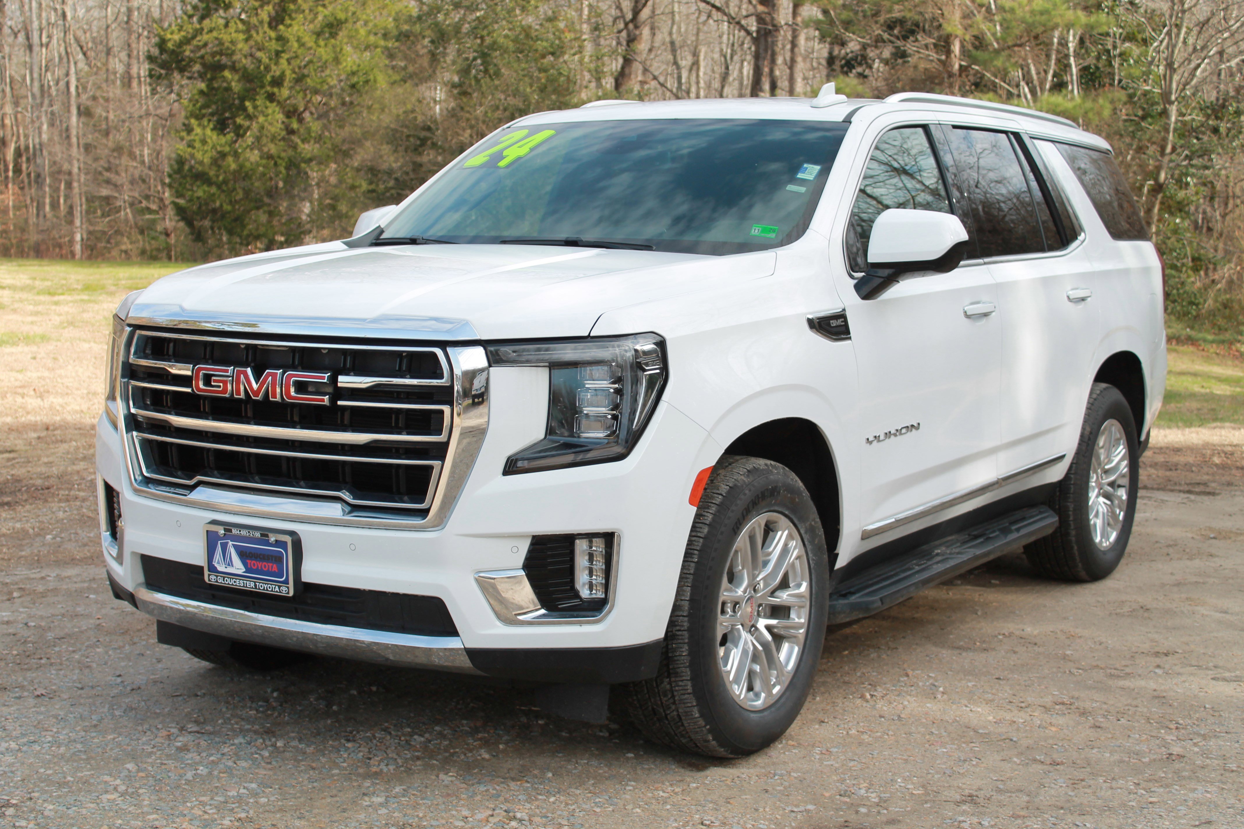 2024 GMC Yukon SLT's photo