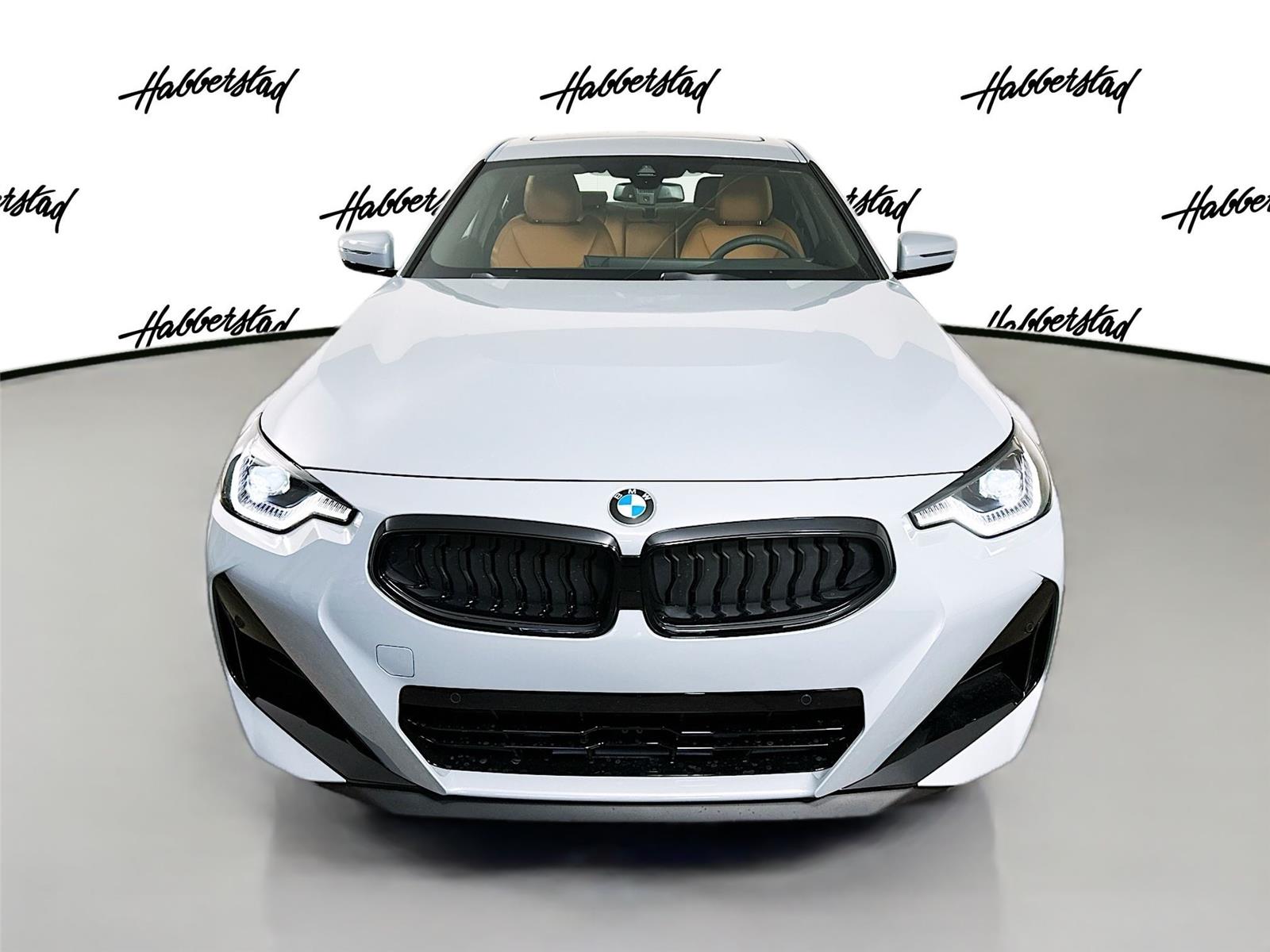 2025 Bmw 230i xDrive photo 2