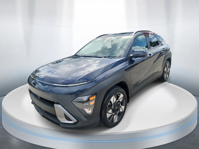 2025 Hyundai Kona SEL photo 2