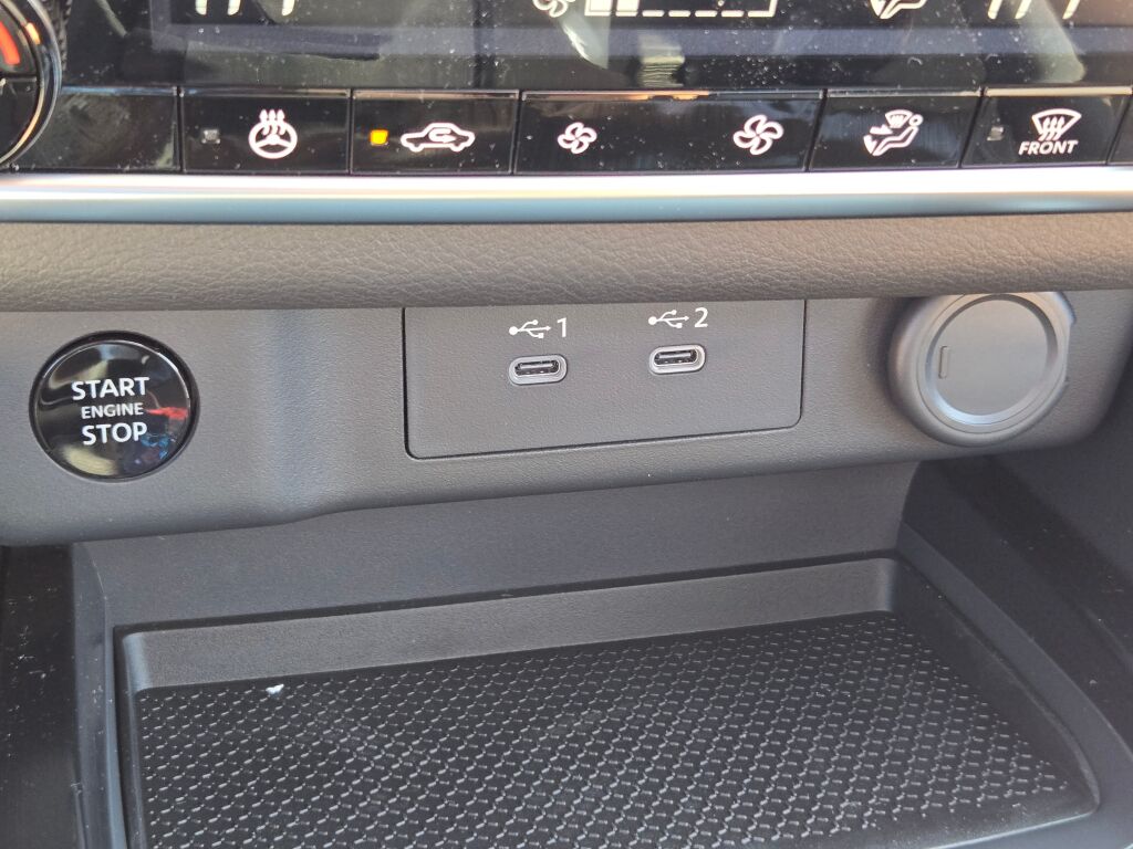 2026 Nissan Rogue SV photo 22