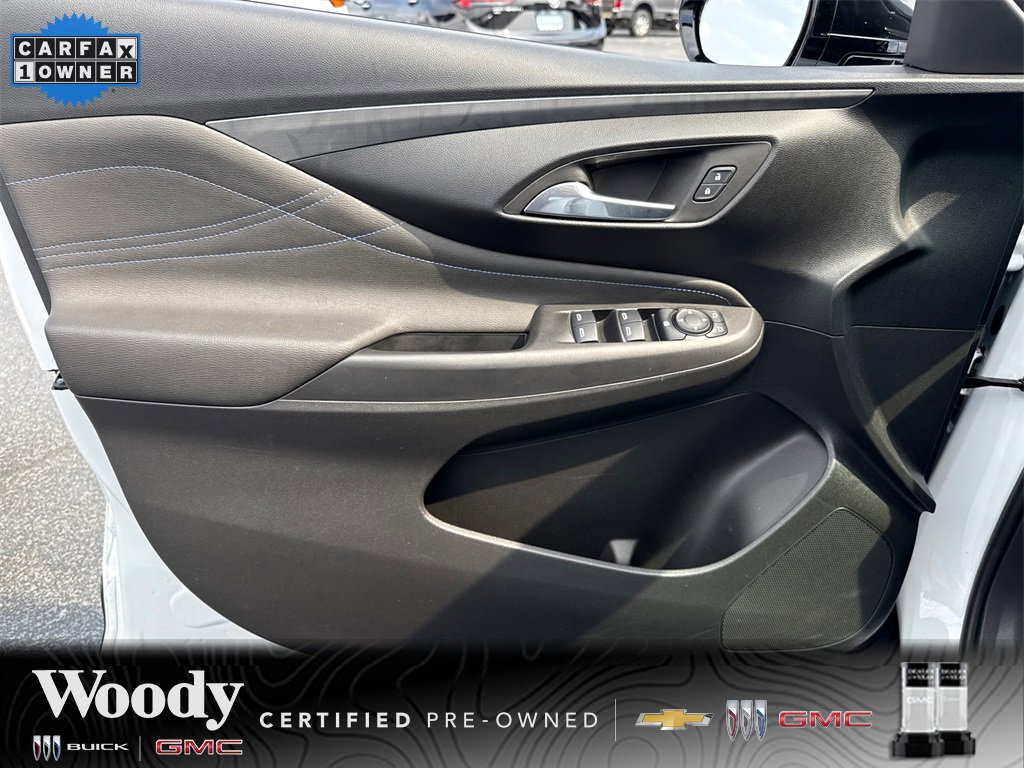 2025 Buick Envista ST photo 12
