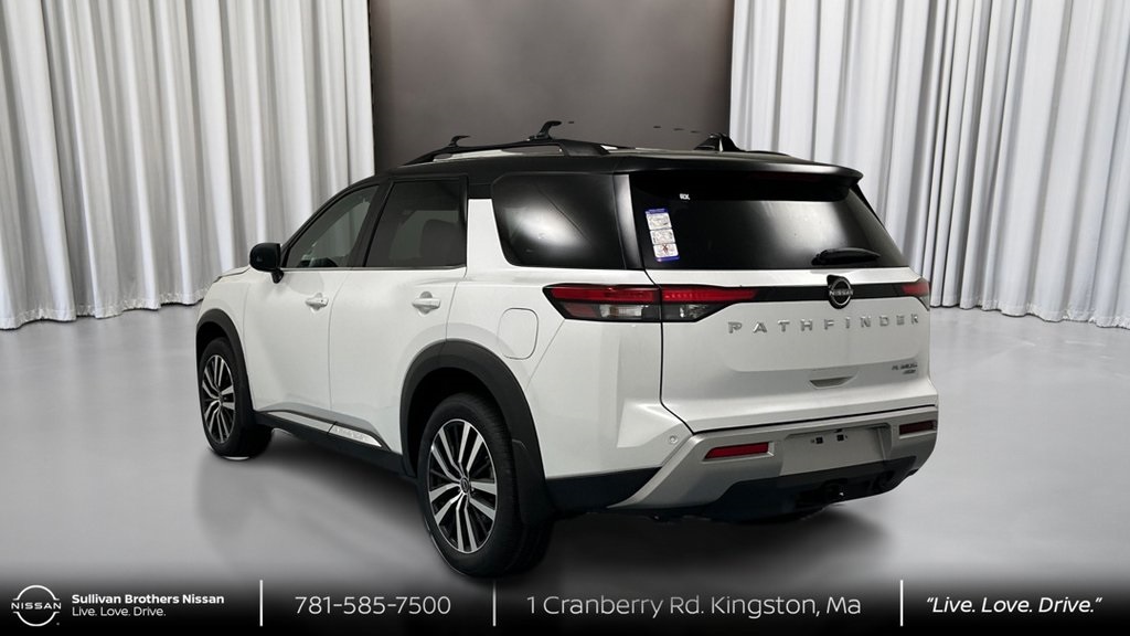 2025 Nissan Pathfinder Platinum photo 7