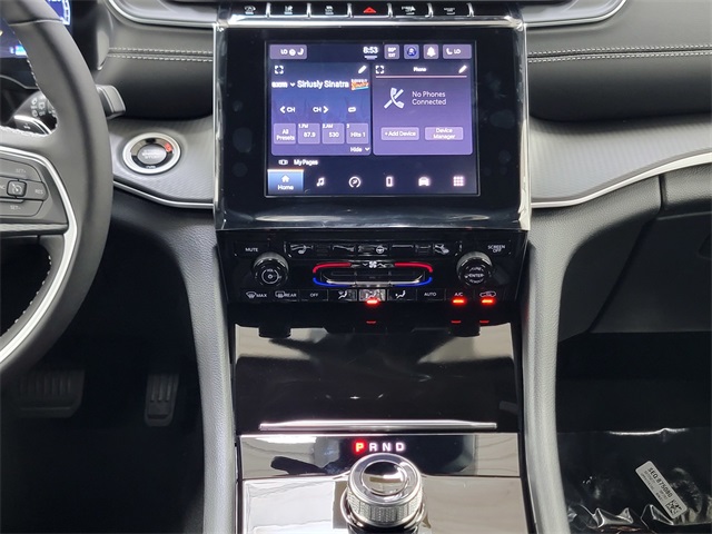2025 Jeep Grand Cherokee Laredo X photo 18