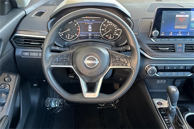 2024 Nissan Altima 2.5 SV photo 14