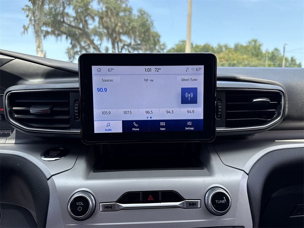 2023 Ford Explorer XLT photo 18