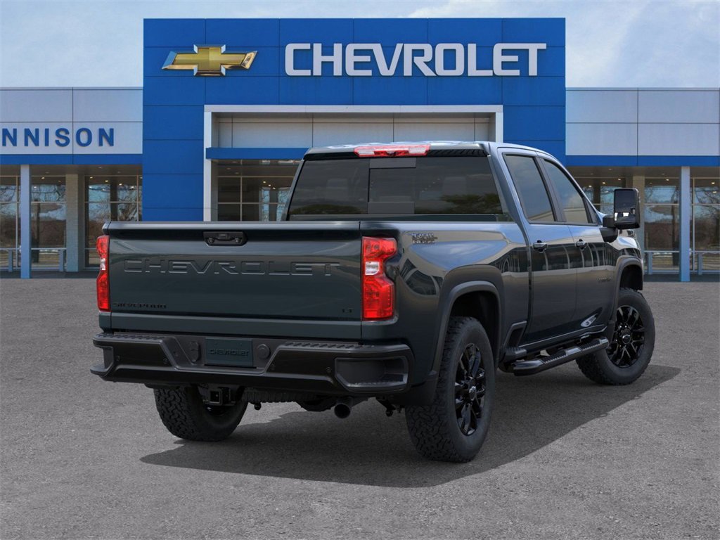2026 Chevrolet Silverado LT photo 4