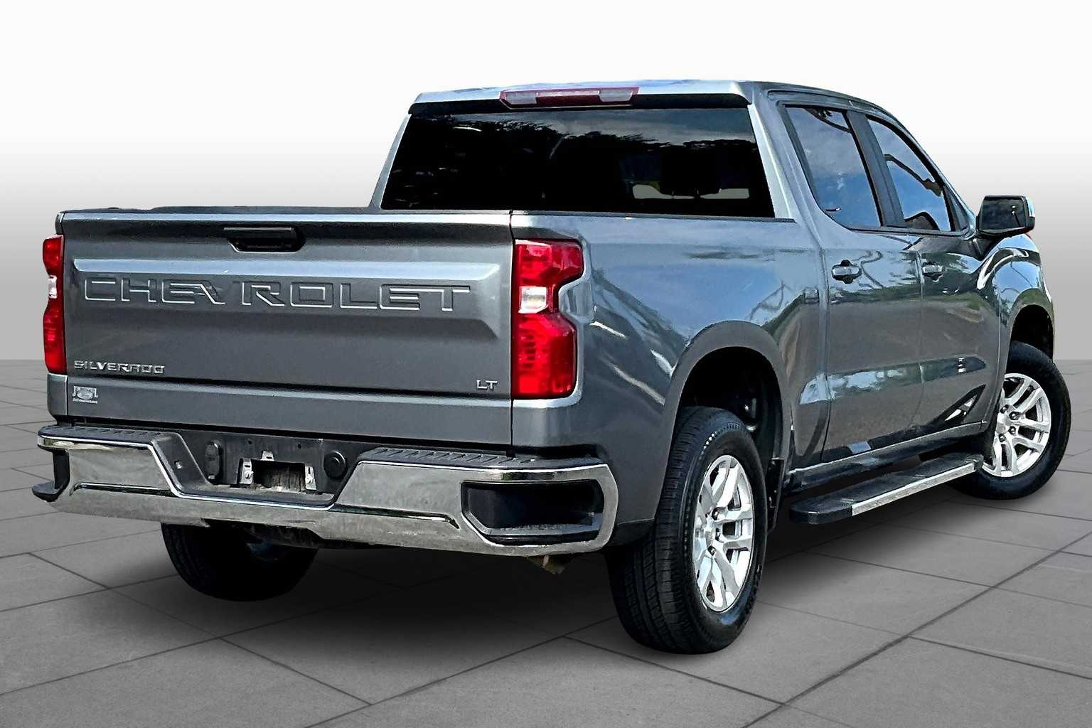 2020 Chevrolet Silverado 1500 LT photo 12