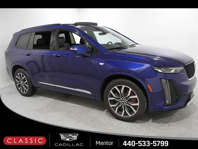 2025 Cadillac XT6 Sport's photo