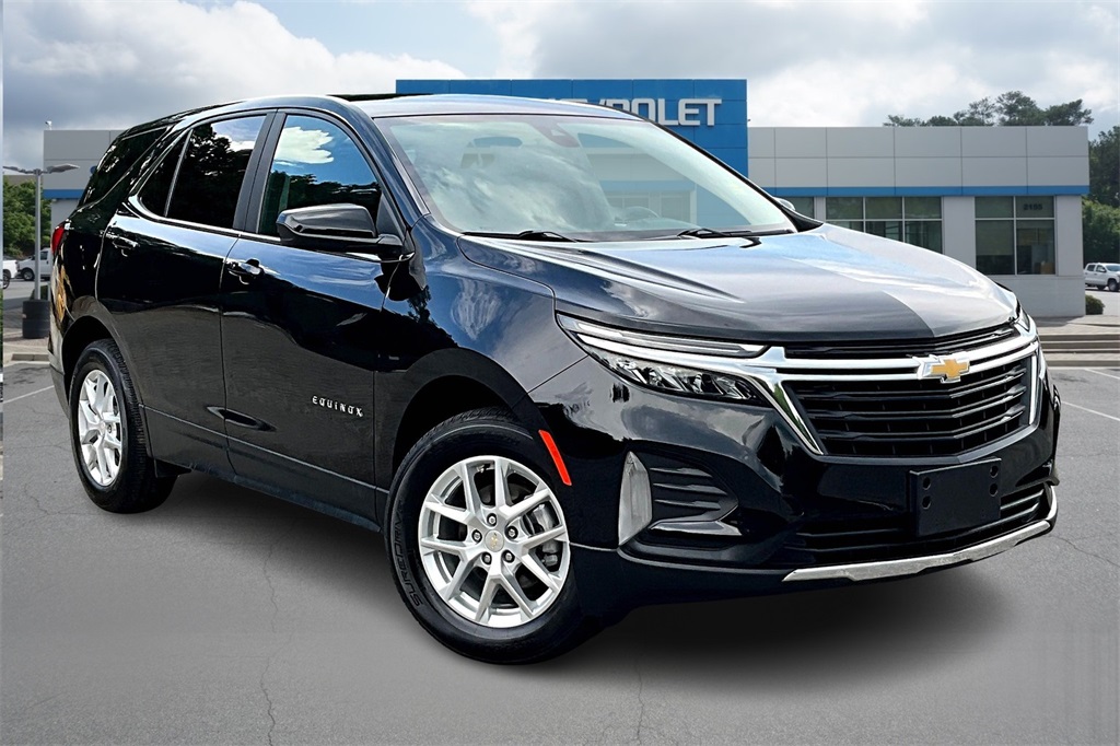 2023 Chevrolet Equinox LT photo 3