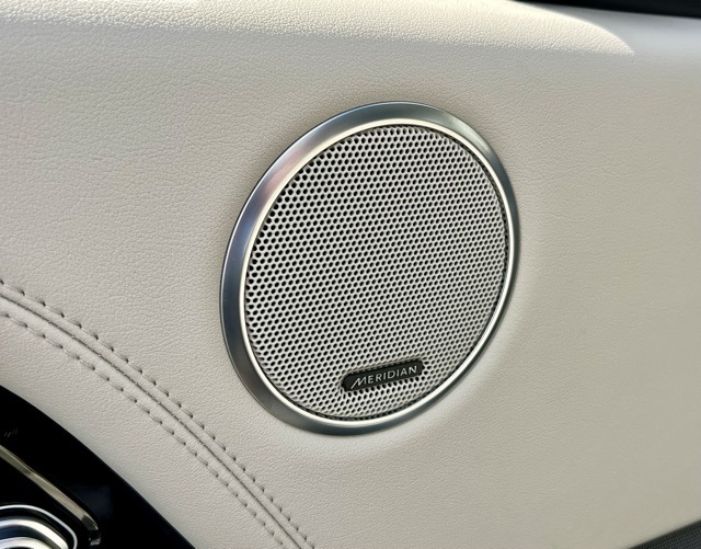 2019 Land Rover Range Rover SuperCharged photo 11
