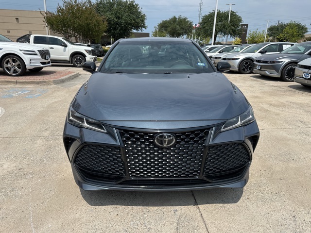 2019 Toyota Avalon Touring photo 3