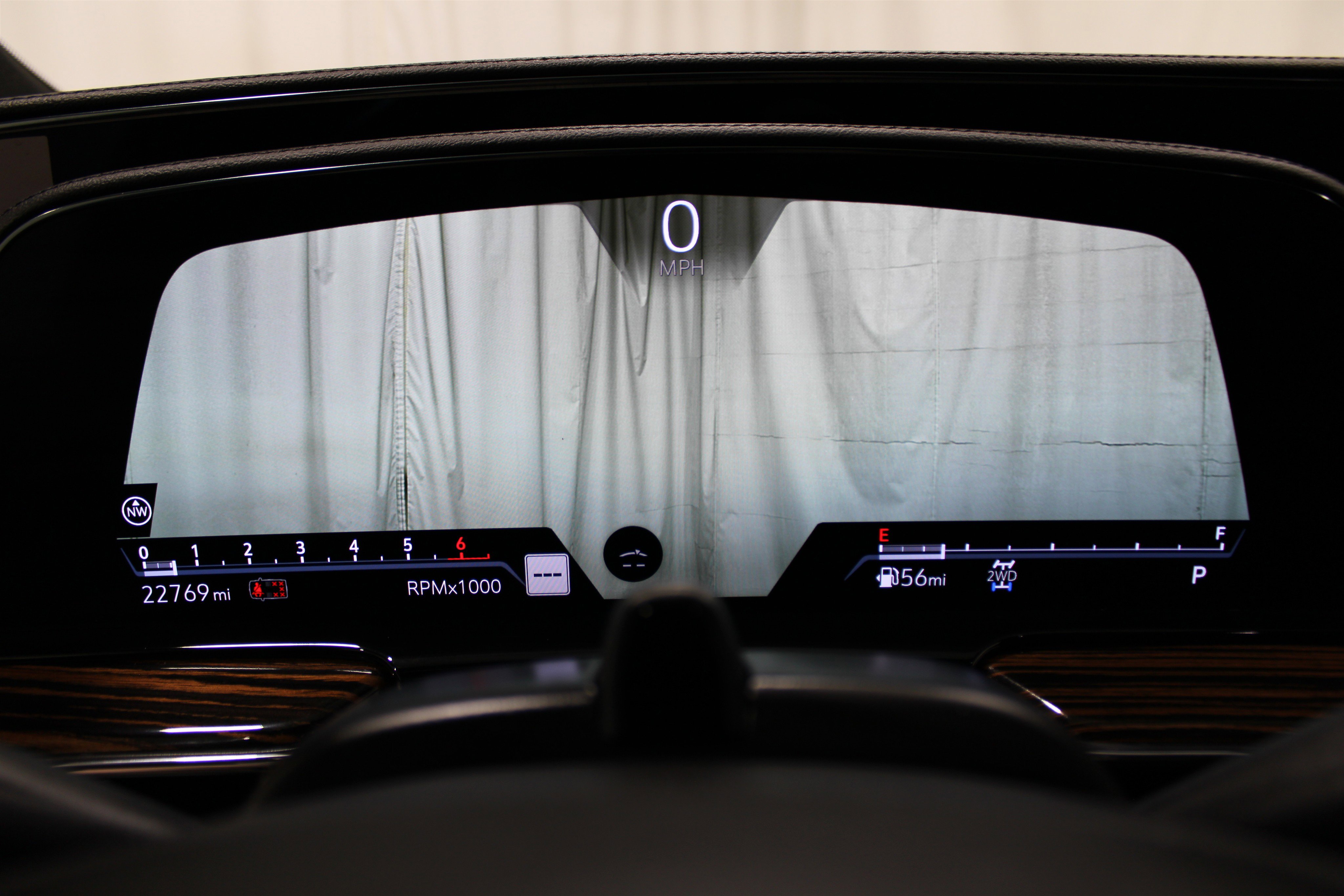 2024 Cadillac Escalade ESV Premium Luxury photo 8