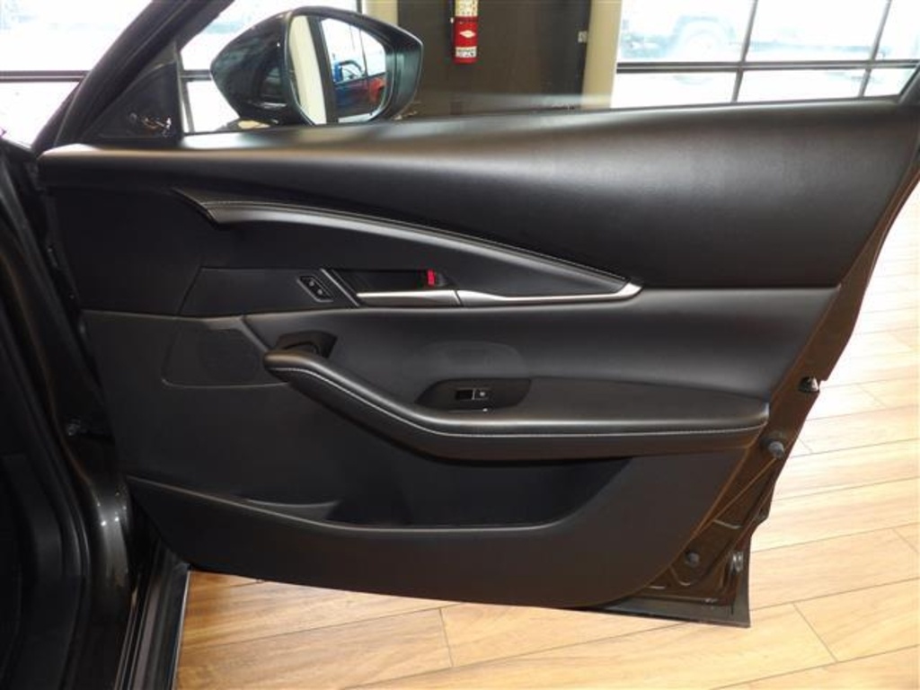 2024 Mazda CX-30 2.5 Select Sport photo 12