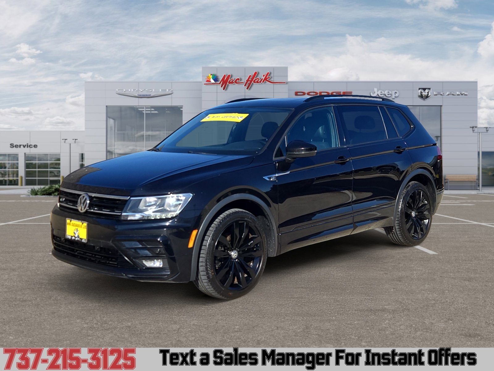 2020 Volkswagen Tiguan SE R-LINE BLACK's photo
