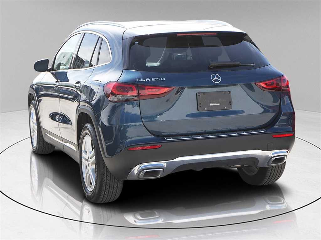 2022 Mercedes Benz GLA 250 photo 4