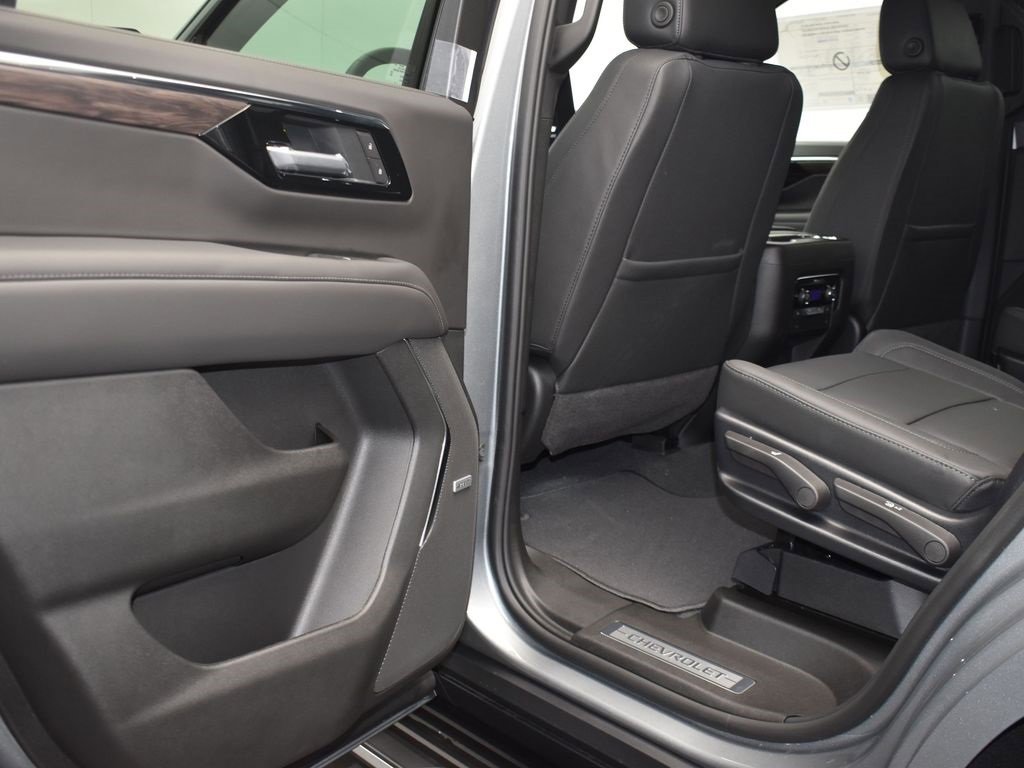 2026 Chevrolet Tahoe LT photo 13