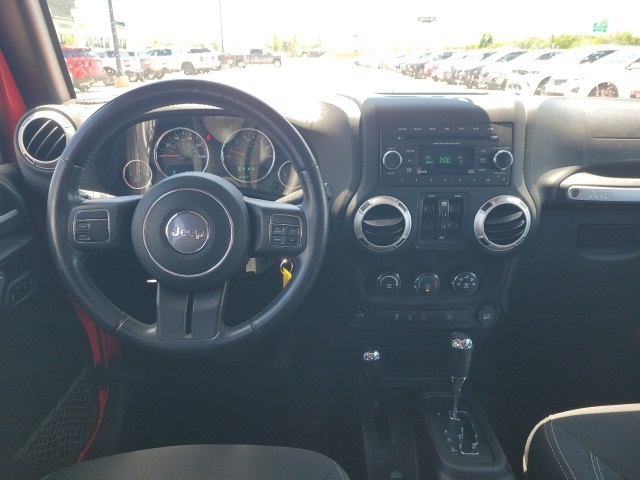 2018 Jeep Wrangler Unlimited Sahara photo 3