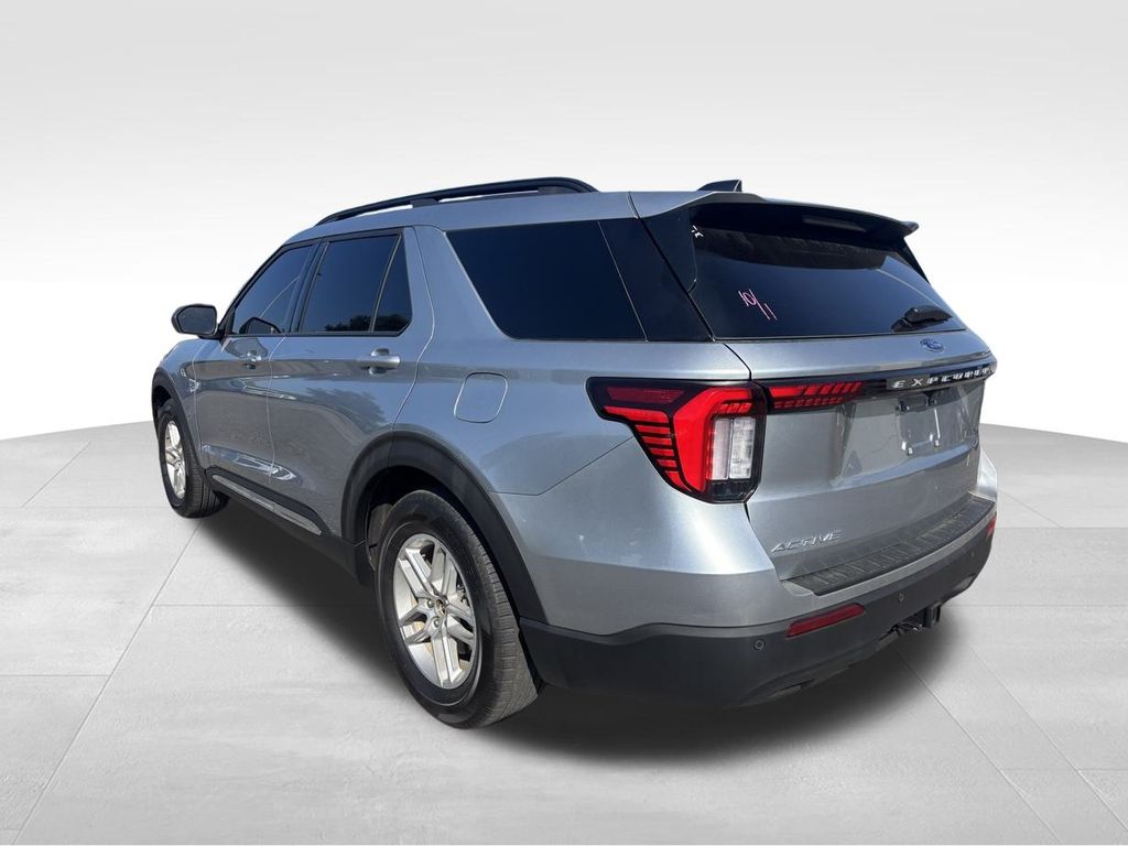 2025 Ford Explorer photo 12