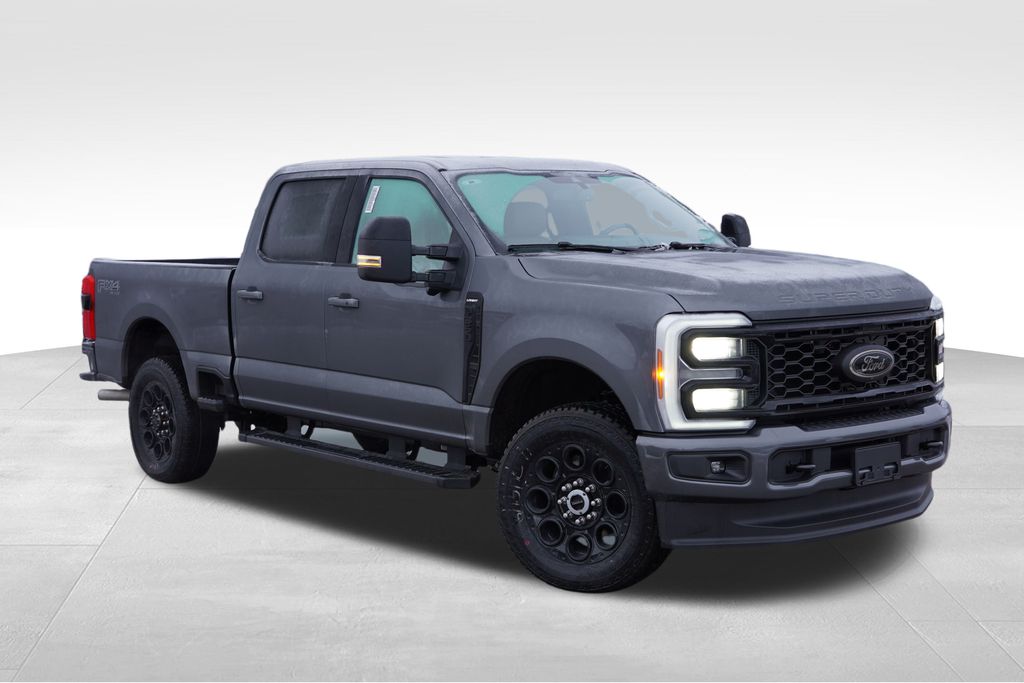2026 Ford F-350 Super Duty Lariat's photo
