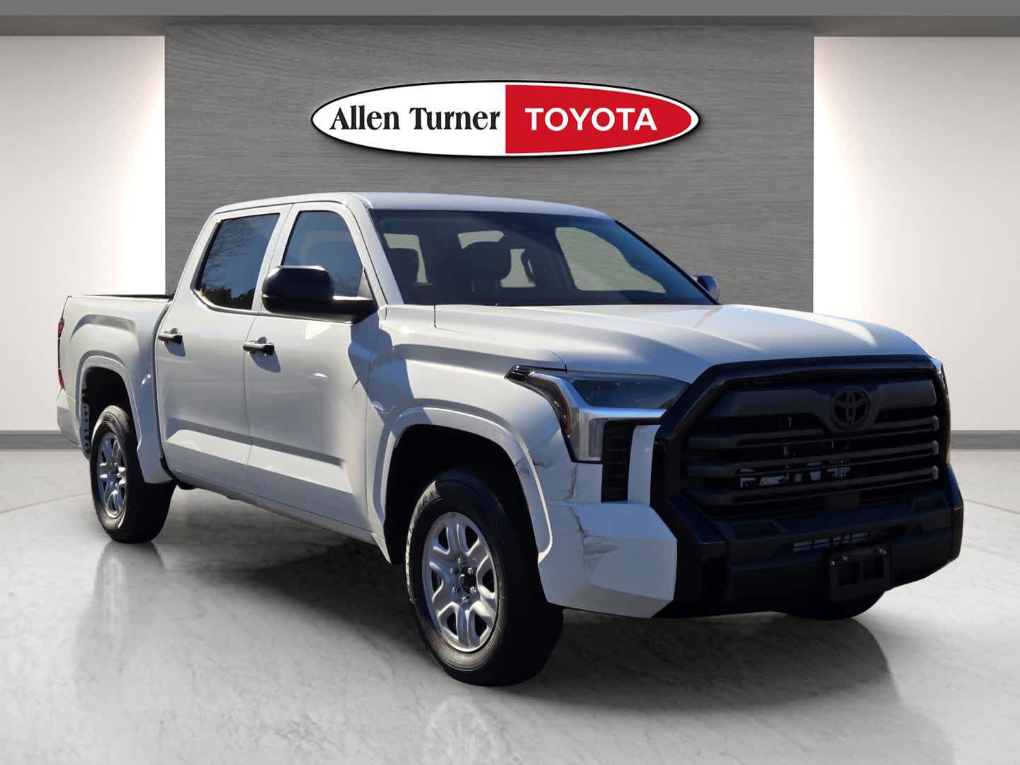 2023 Toyota Tundra SR's photo