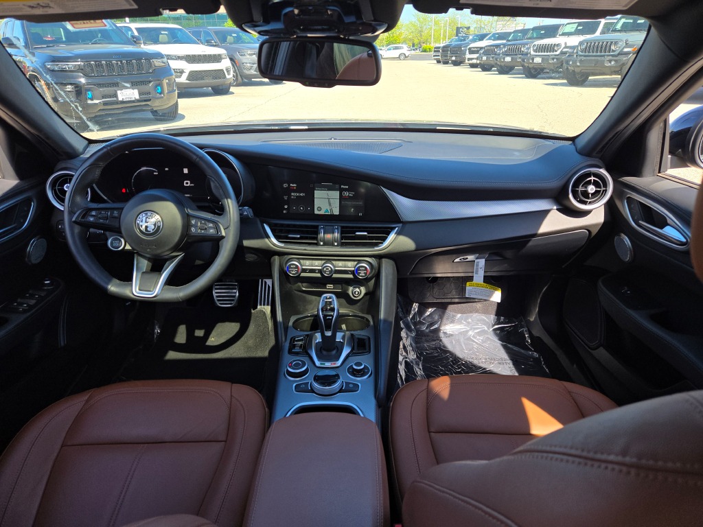 2024 Alfa Romeo Giulia Ti photo 19
