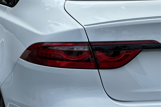 2024 Jaguar XF P250 R-Dynamic SE photo 22