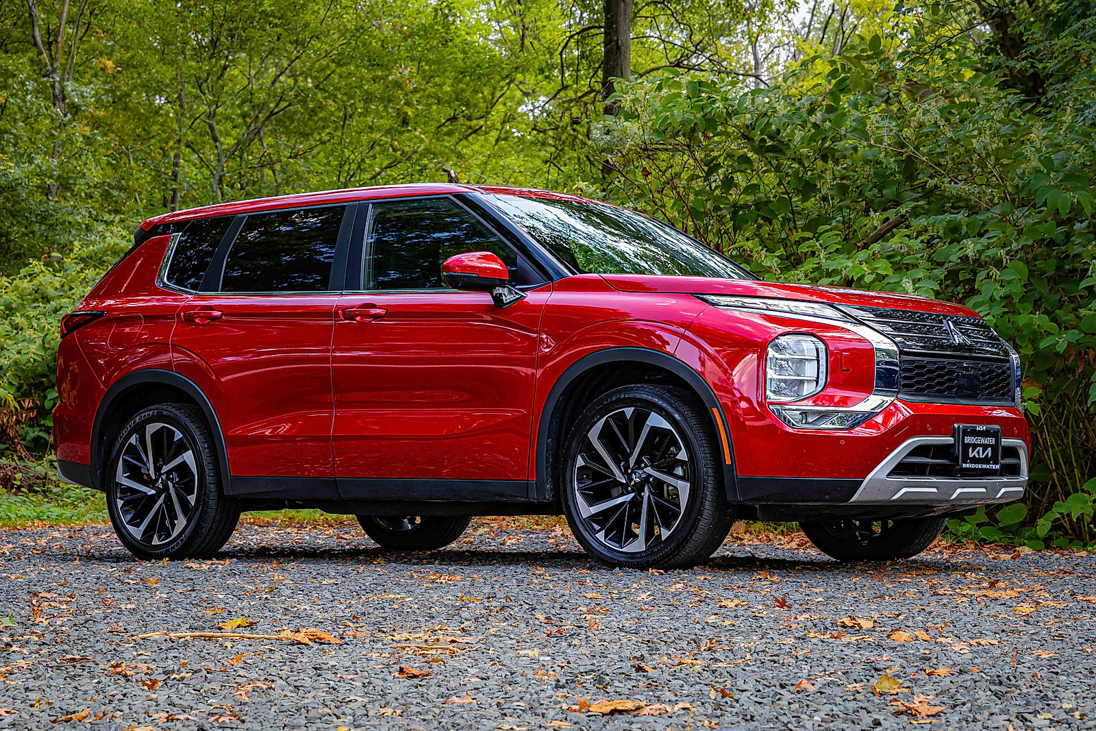 2024 Mitsubishi Outlander SE photo 18
