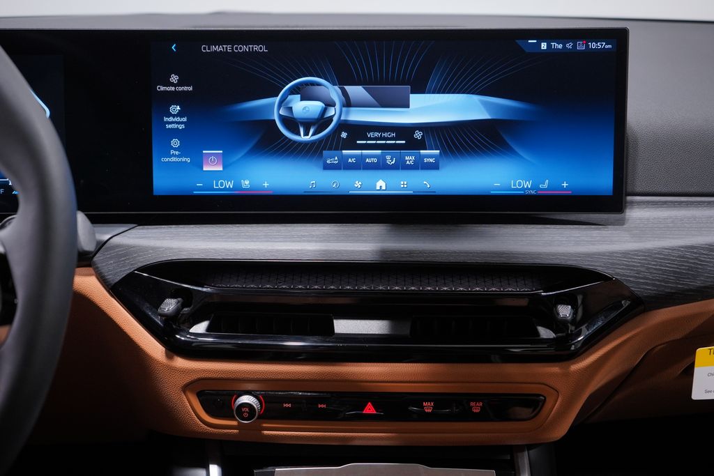 2025 Bmw 330i photo 12
