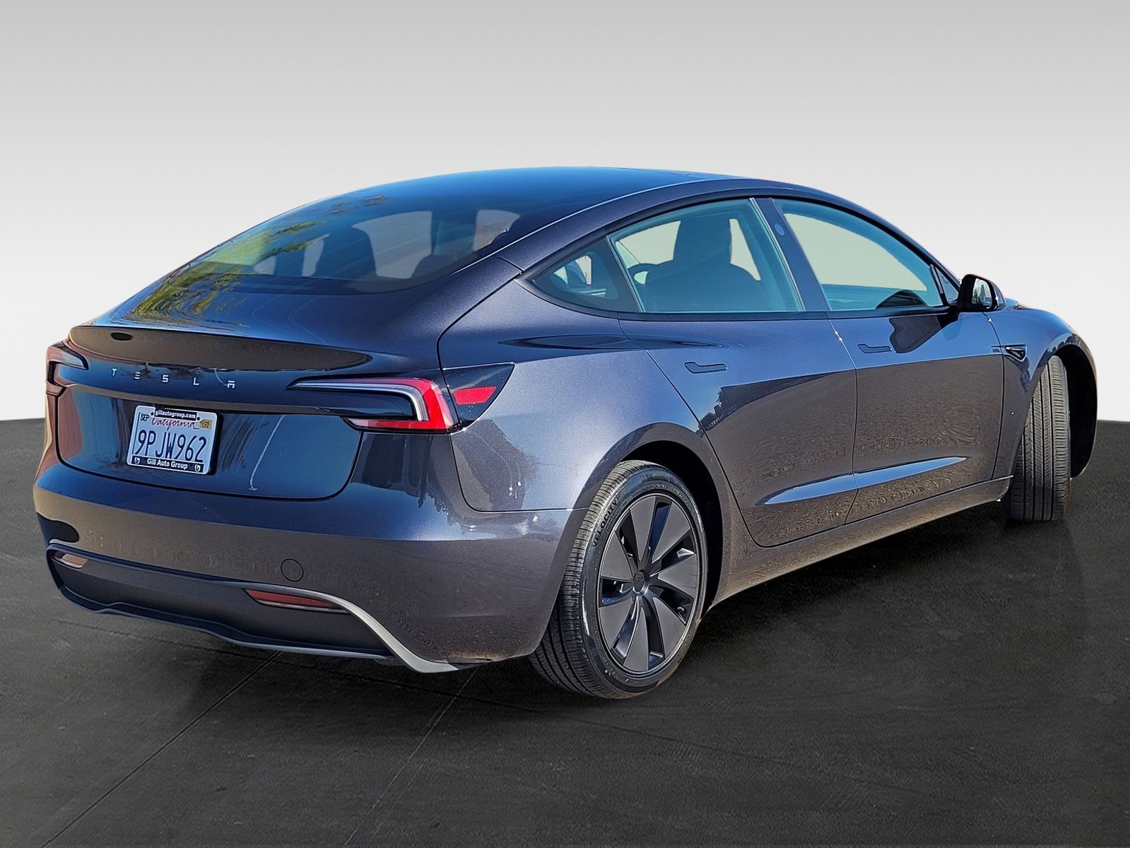 2024 Tesla Model 3 photo 4