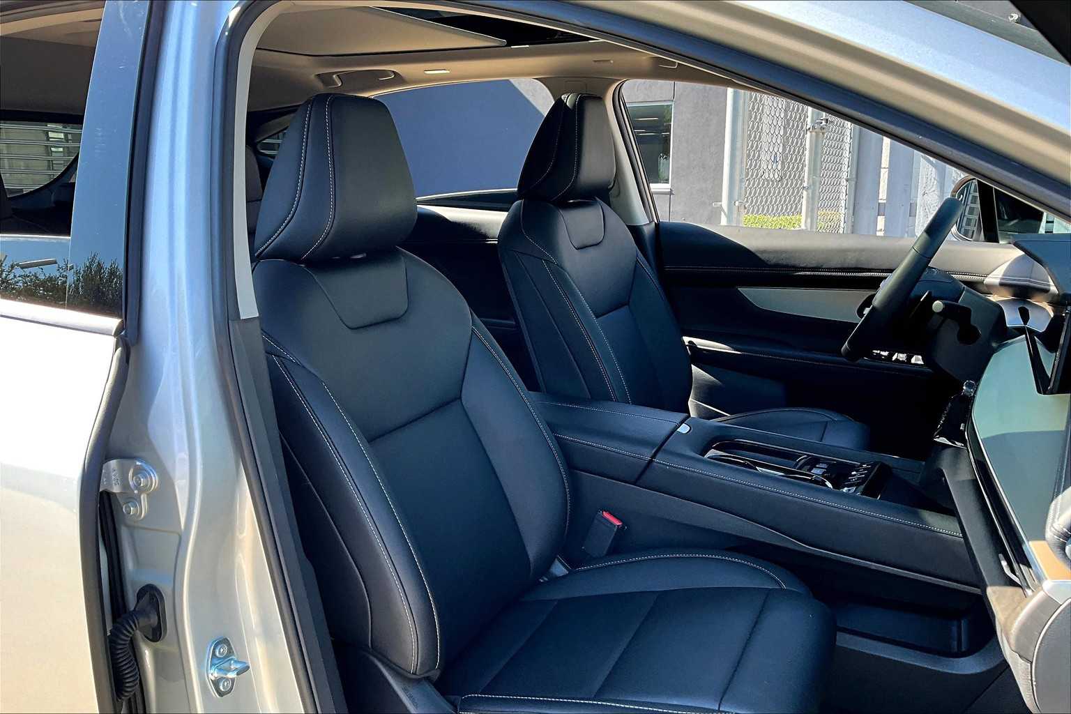 2025 Nissan Murano SL photo 4