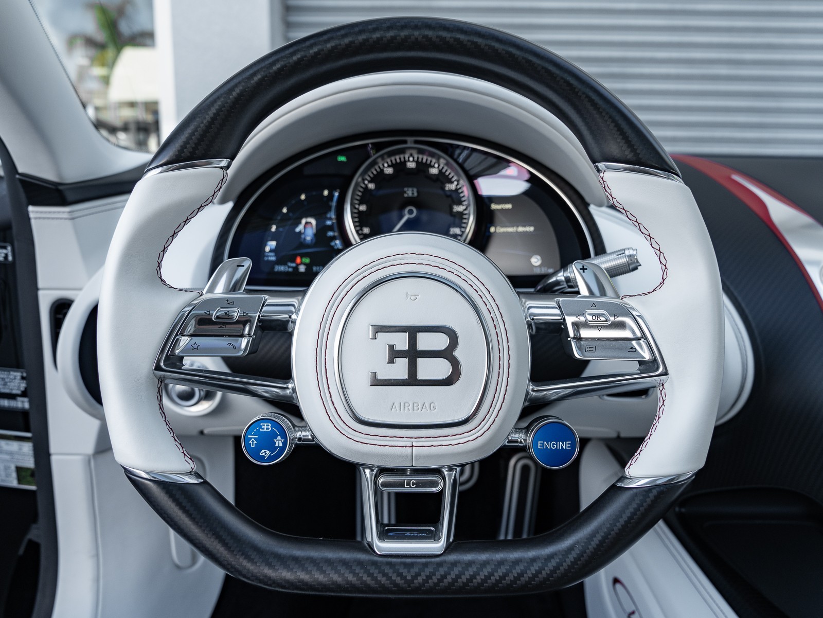 2021 Bugatti Chiron photo 23