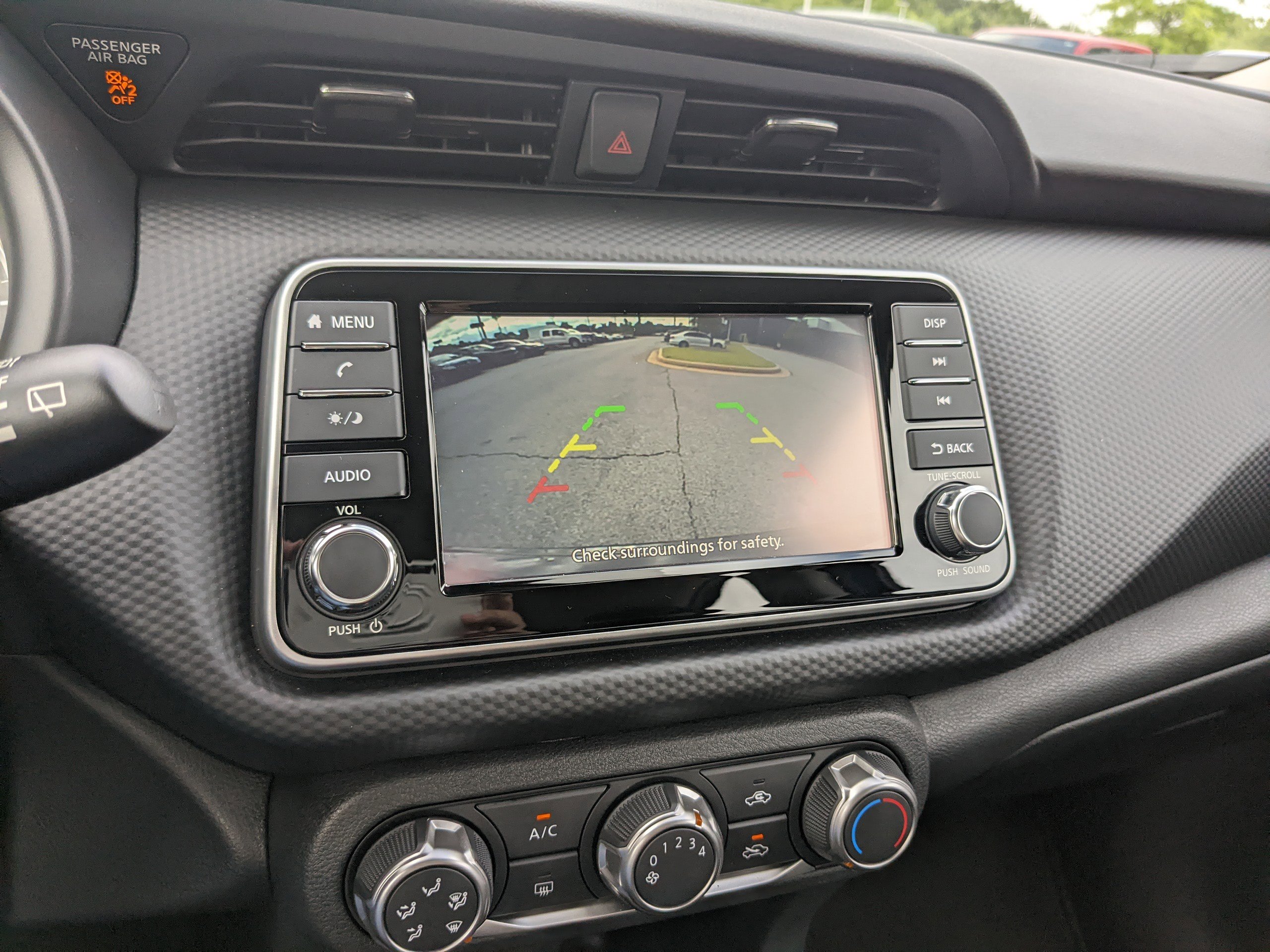 2025 Nissan Kicks Play S photo 14