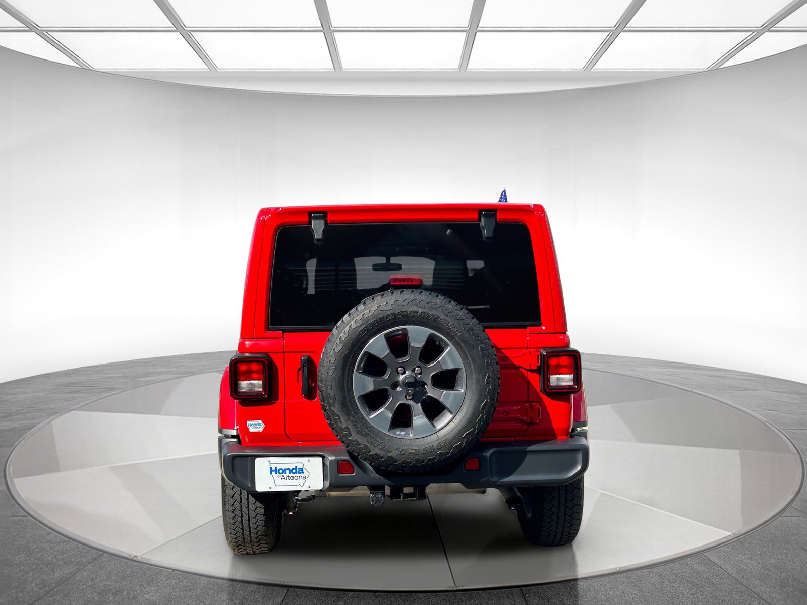 2020 Jeep Wrangler Unlimited Sahara photo 6