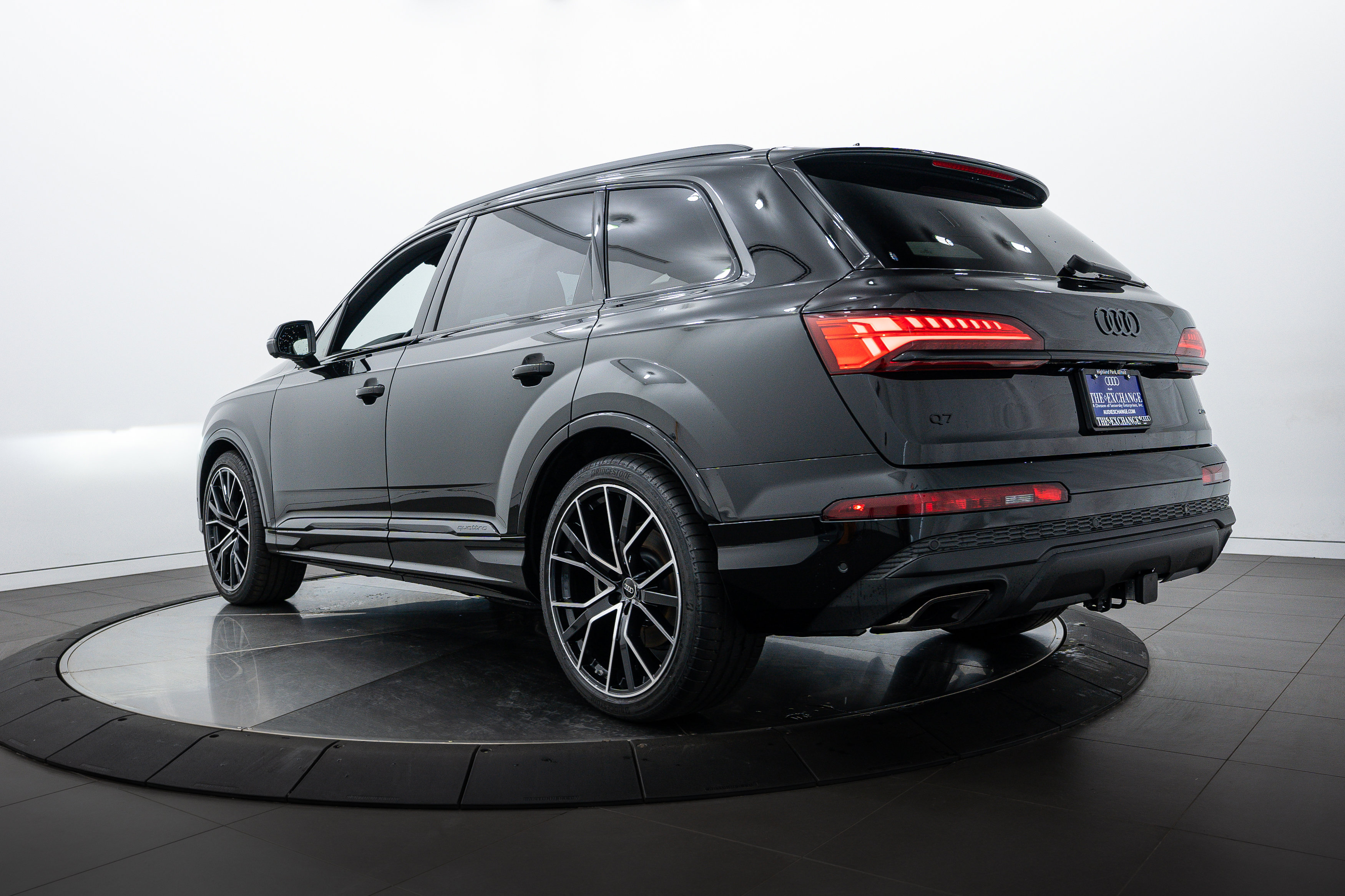 2025 Audi Q7 Prestige photo 5